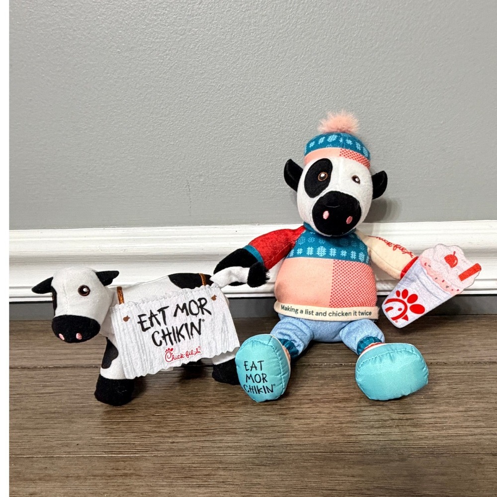 Chick-fil-A Eat Mor Chikin Cow Plush Set Winter Holiday Patchwork Mascot 2023